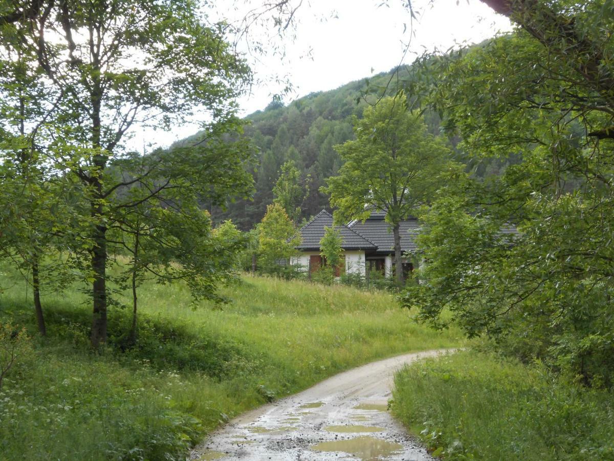Ropki Dwor Rajdany Villa Exterior foto